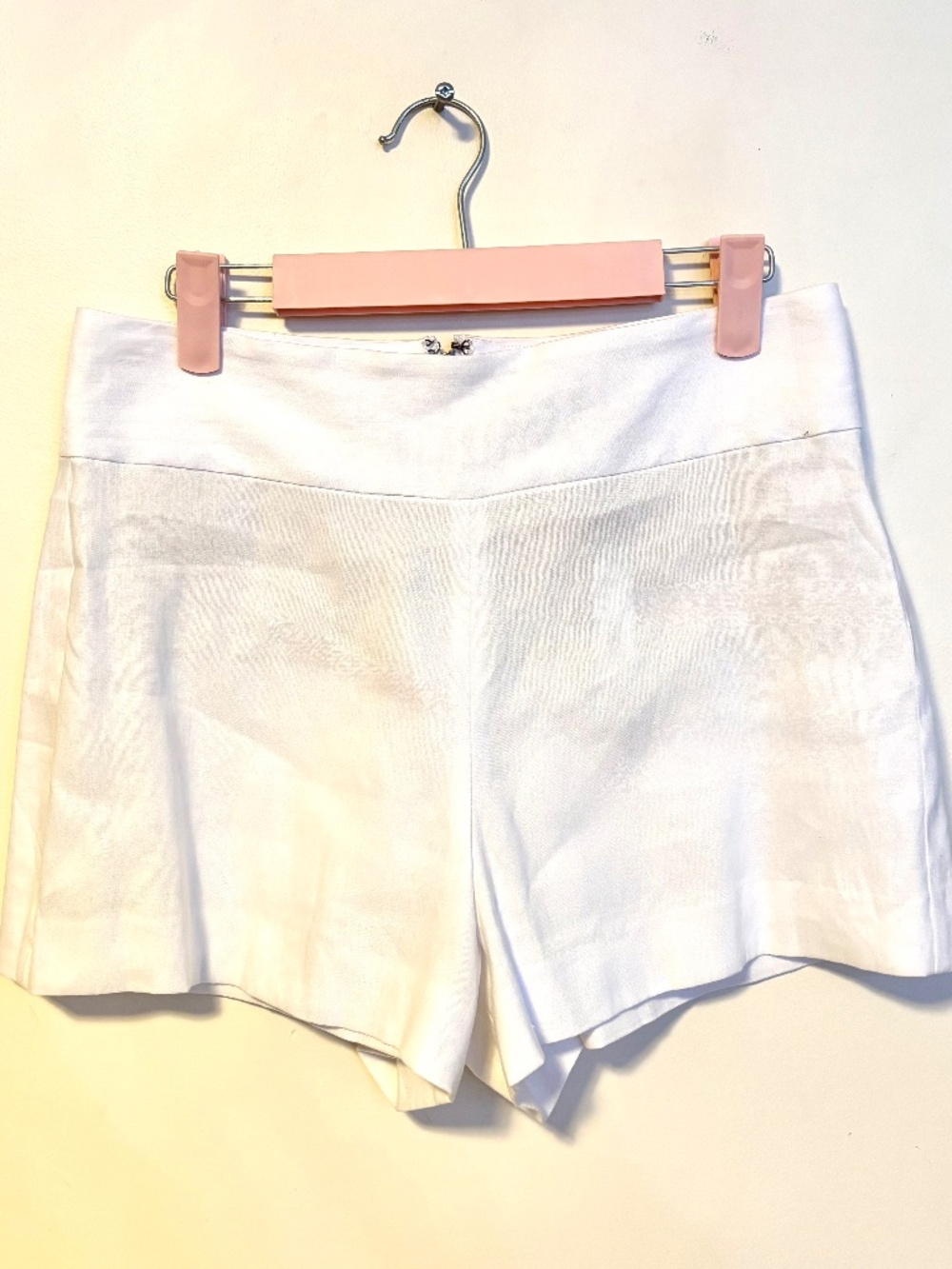 AIice + Olivia High Rise Linen Blend Shorts White Womens Size 6 NWT